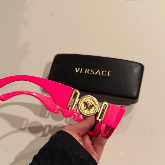 Versace Bold Pink Sunglasses Authentic - Picture 5 of 9